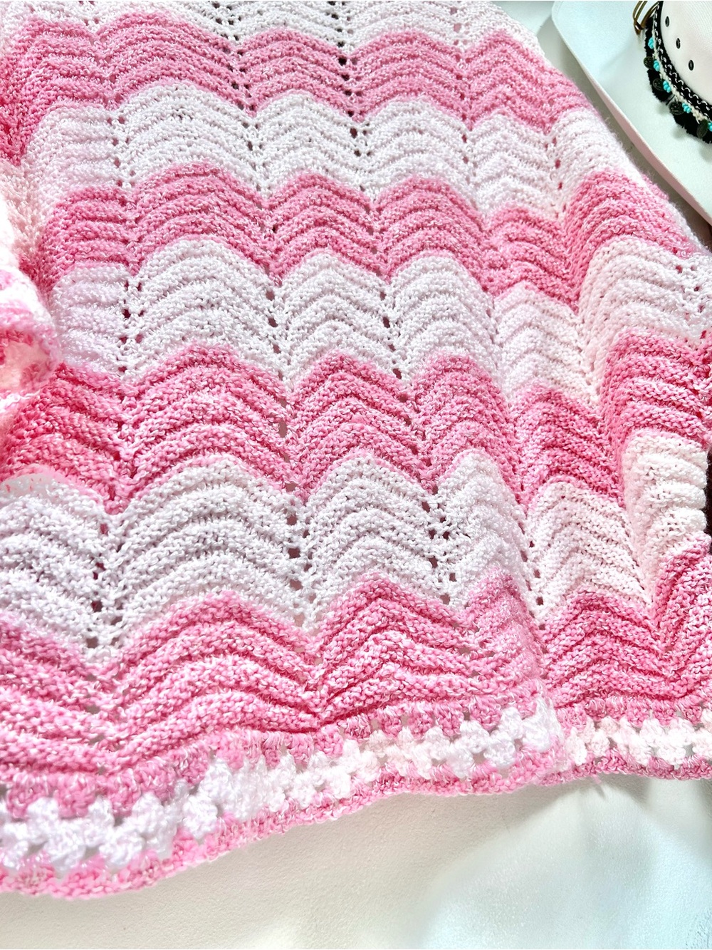 🌙 Artisan Chevron pink shrug knit boho kimono w cottagecore prairie Country vibe - Picture 12 of 12